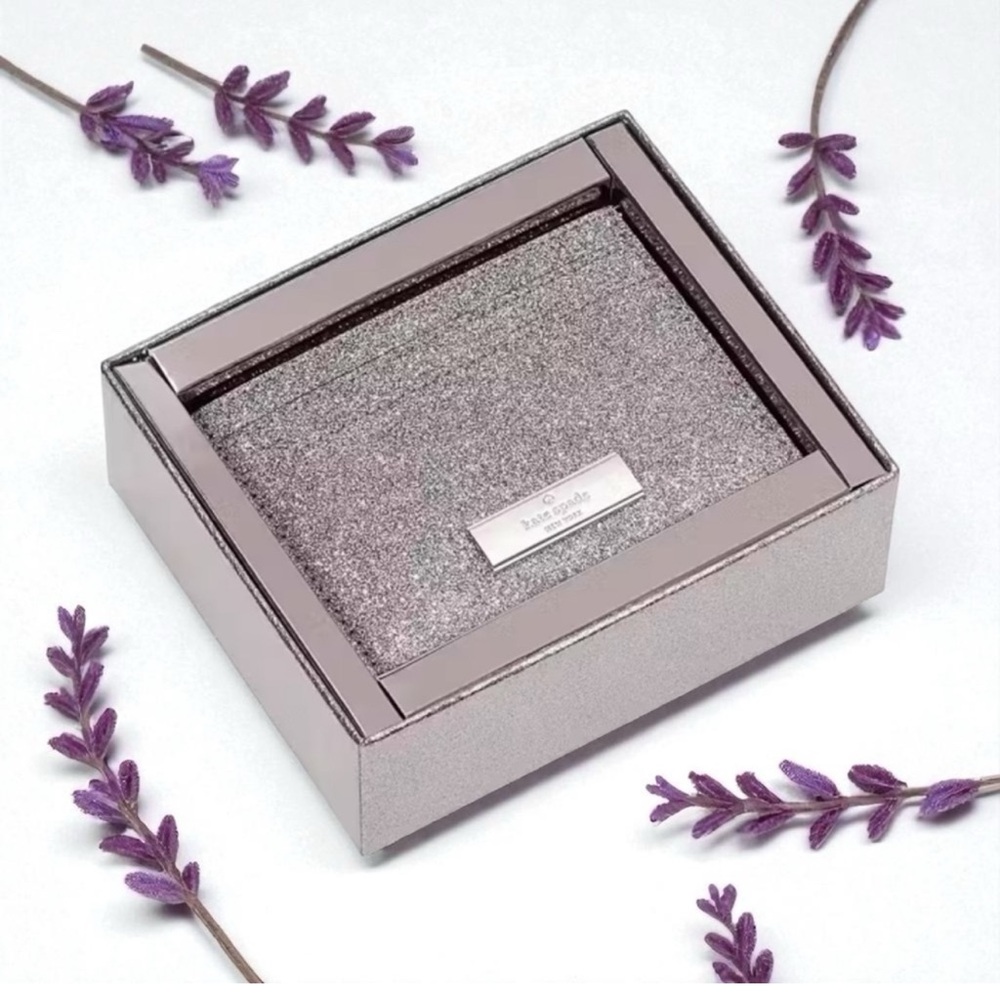 Sparkling Silver Kate Spade Card Holder Brand New In Box Never Used W/ Tags - Picture 3 of 14
